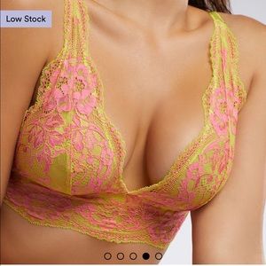 NWT Savage X Fenty scalloped lace bralette